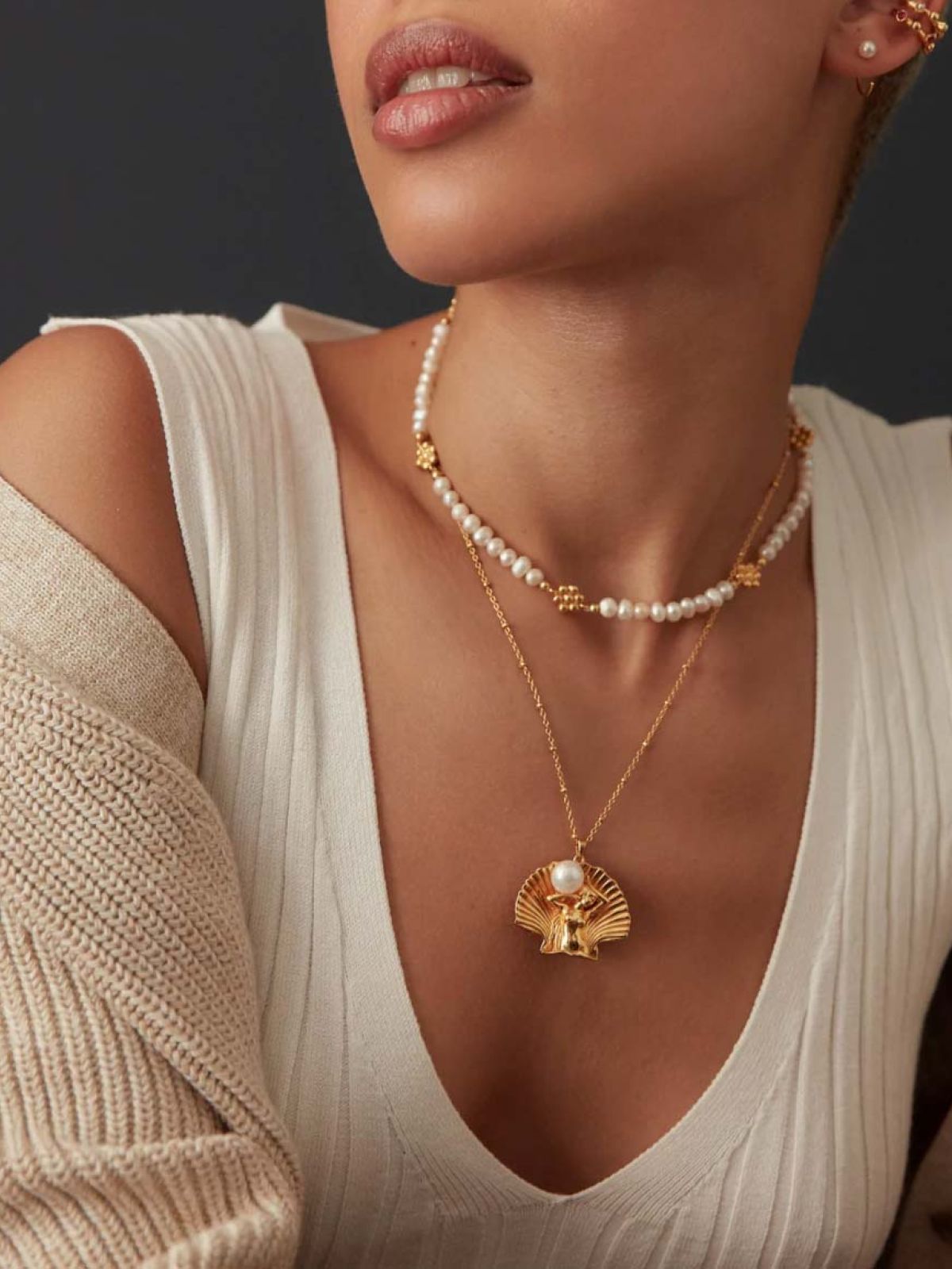 Ottoman Hands jewellery design, Aphrodite necklace